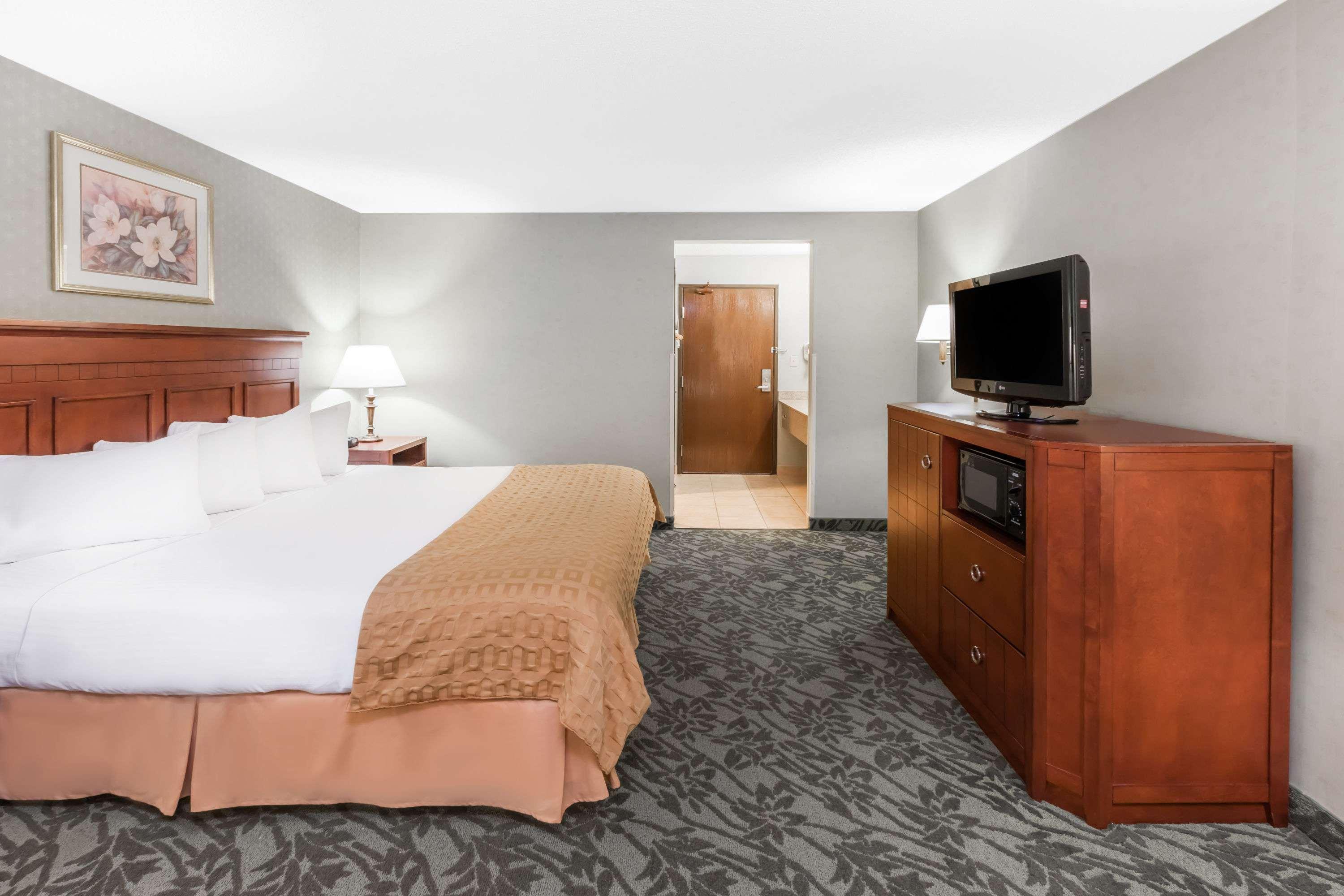 Spark By Hilton Walker Grand Rapids North Extérieur photo