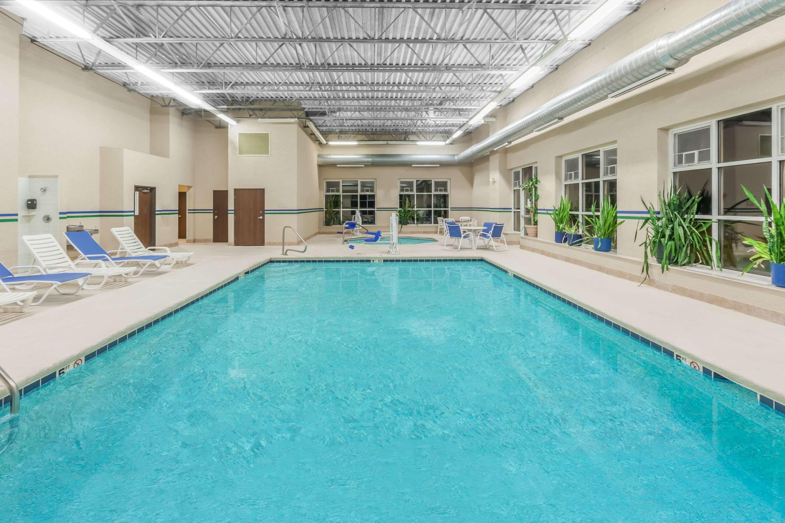 Spark By Hilton Walker Grand Rapids North Extérieur photo