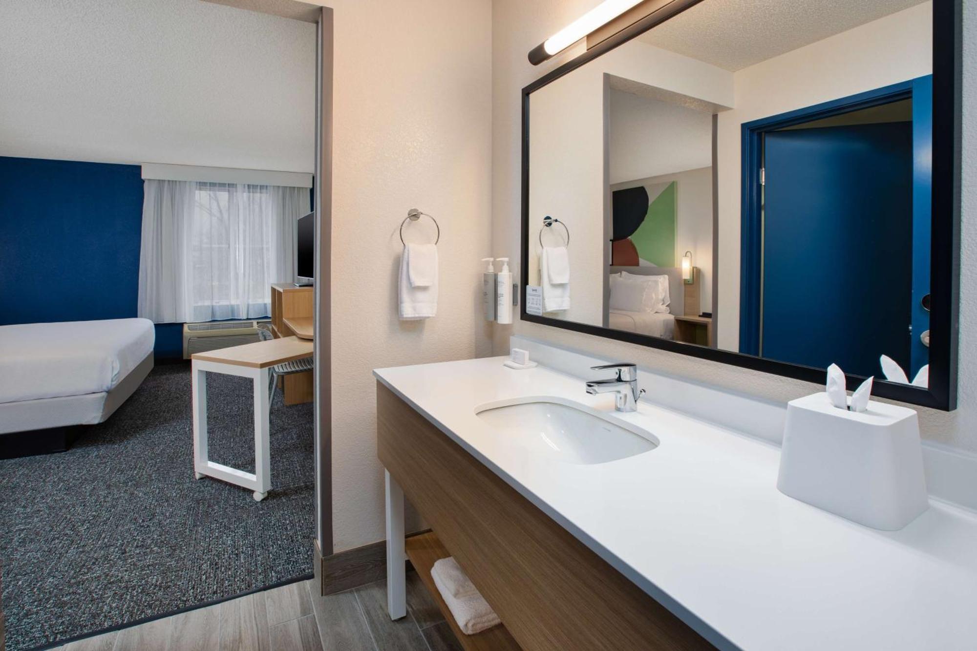 Spark By Hilton Walker Grand Rapids North Extérieur photo