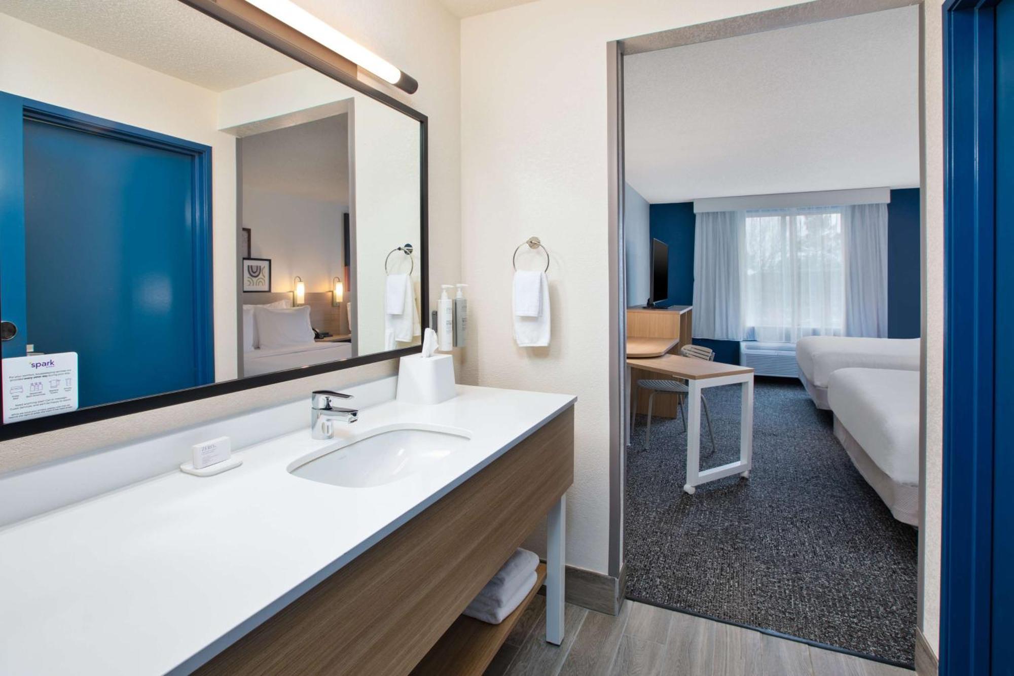 Spark By Hilton Walker Grand Rapids North Extérieur photo