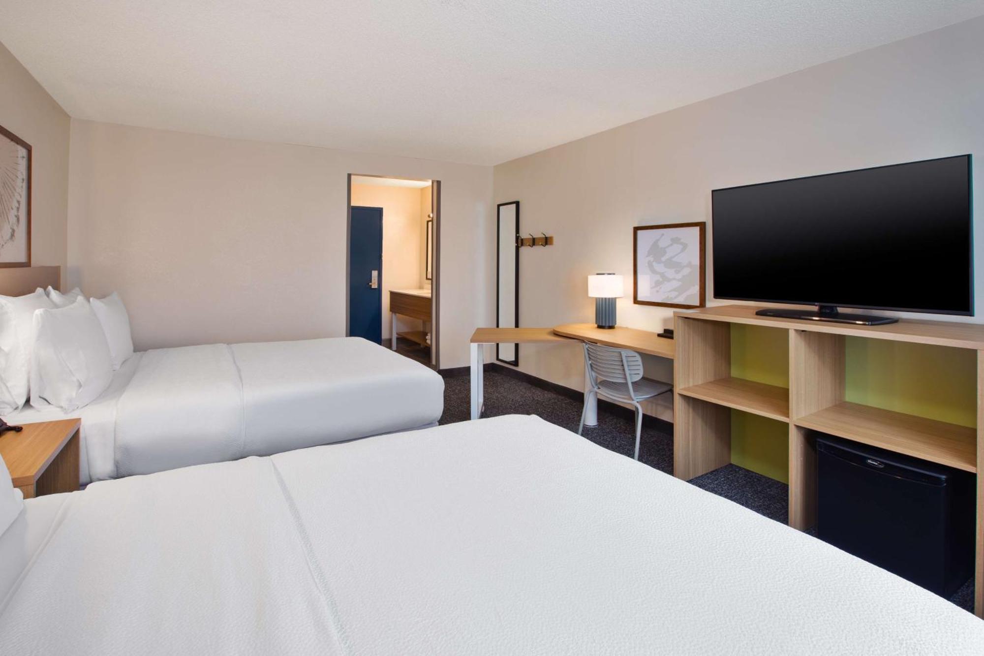 Spark By Hilton Walker Grand Rapids North Extérieur photo